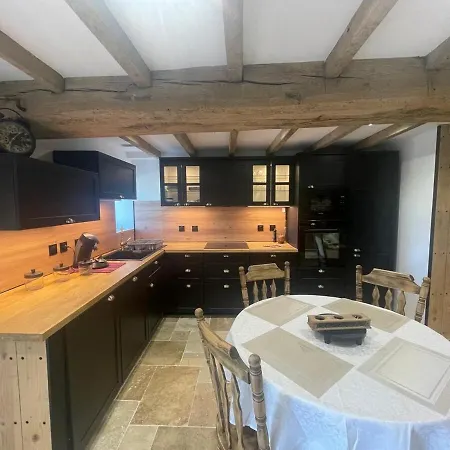 Sur Les Traces D Athena