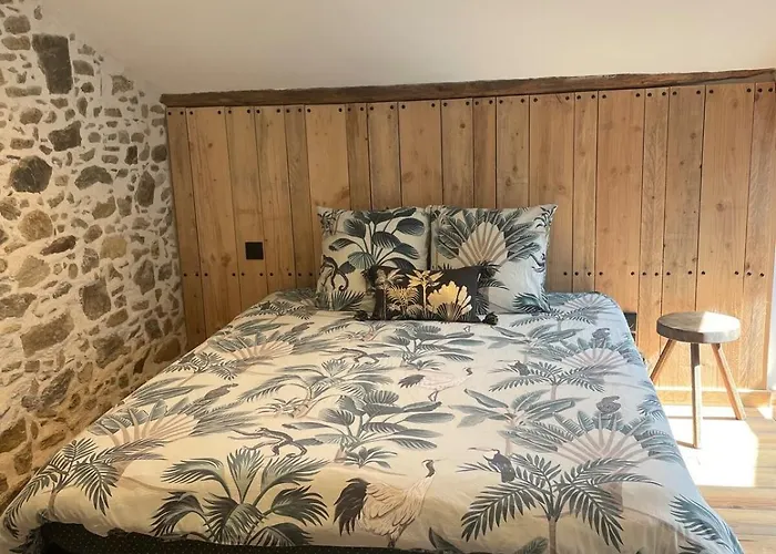 Sur Les Traces D Athena بيت للعطل *